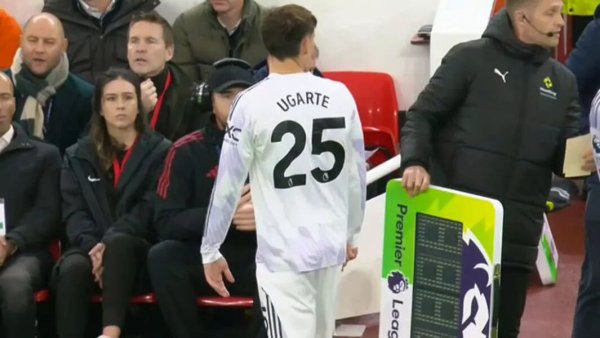 科银宏泰 乌加特上阵曼联失势, 阿莫林冬窗必签新中场! 若留任5000万爱将或加盟